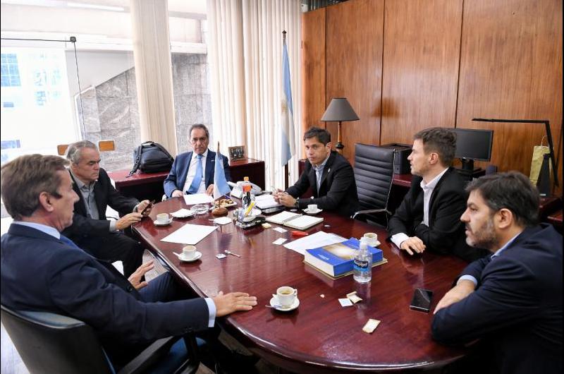 Kicillof y Scioli se reúnen con empresarios en San Pablo a la búsqueda de inversiones