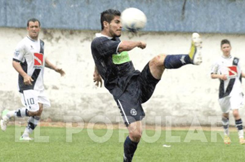 Leo Vitale no juega en Racing desde la última temporada del "chaira" en el Federal "A". Archivo