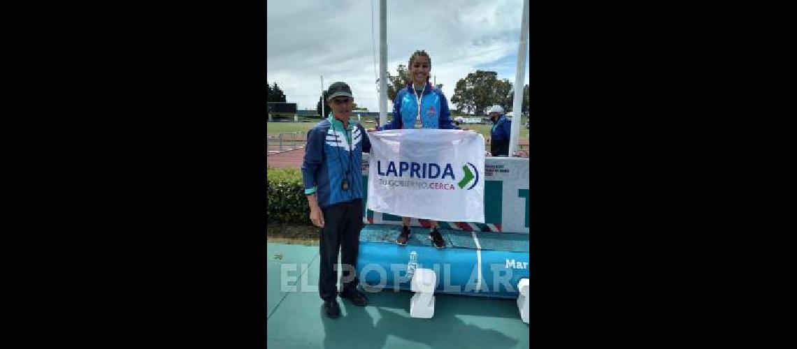 LucÃ­a Laplace obtuvo la medalla de plata en atletismo, 2.000 metros Sub 14.