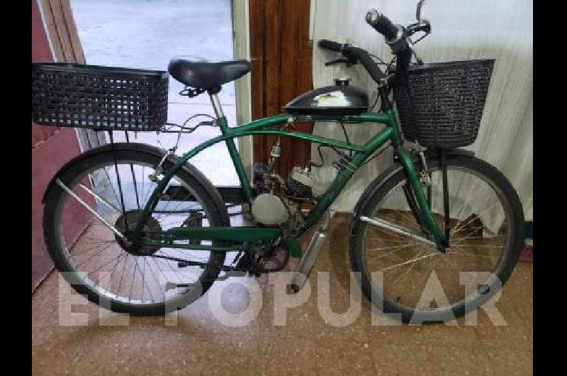 La bicicleta a motor fue secuestrada en un domicilio de Collinet al 3500.
