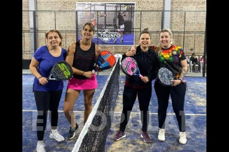 Las cuatro finalistas del certamen de la categorÃa Séptima damas.
