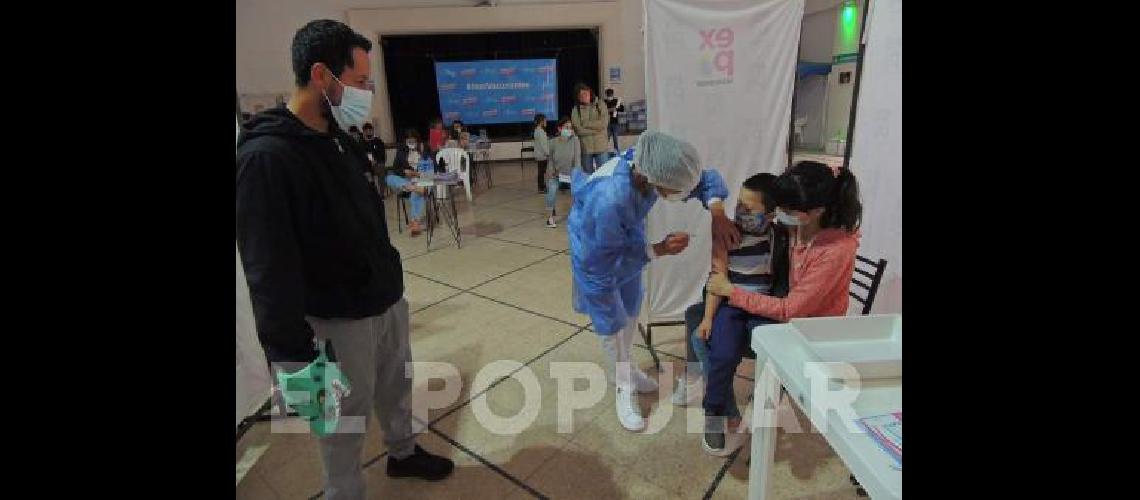 Unos 300 niÃ±os de entre 3 y 11 aÃ±os ya fueron inoculados contra el Covid en La Madrid.