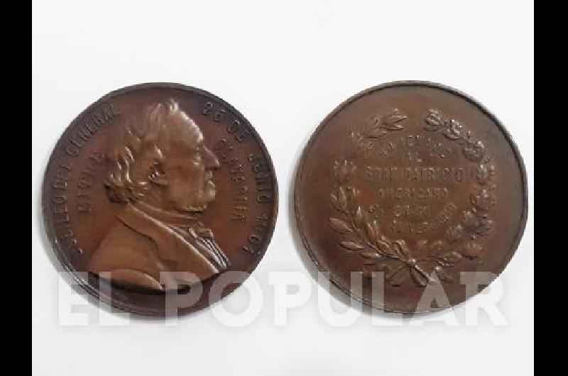 Medalla acuÃ±ada por la ComisiÃ³n de Festejos olavarriense por el octogÃ©simo aniversario de BartolomÃ© Mitre.