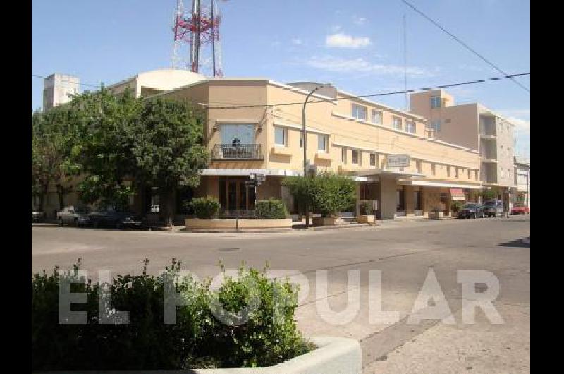 El Savoy, un clÃ¡sico de la hotelerÃ­a olavarriense que ya parece haber pasado a la historia.
