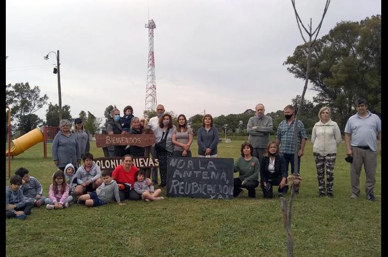 Colonia Nievas resiste y sigue reclamando el traslado de la antena de telefonía