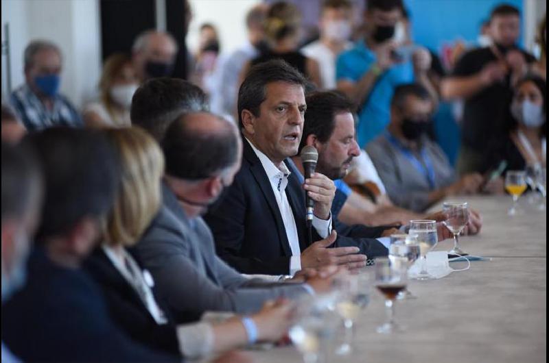 Massa: "La Argentina que viene es con generación de empleo genuino e inversión pública"