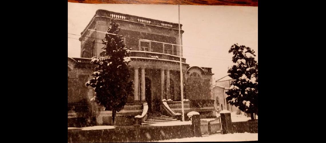Escuela NÂ°14 de Sierras Bayas. Nevada 22/09/50. Foto enviada por HernÃ¡n Gabriel Buschini