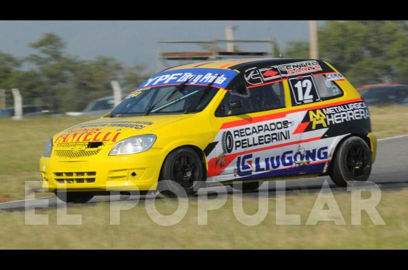 Tambucci quedó segundo y larga primero en una serie