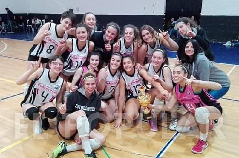 Estudiantes compite en La Plata