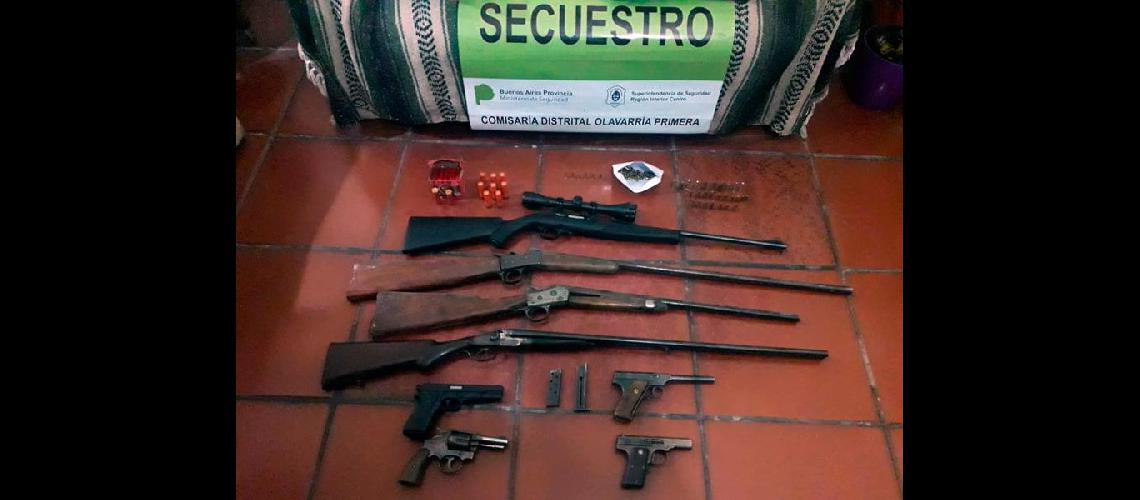 Allanamientos en Uocra: secuestraron pesos, dólares y euros