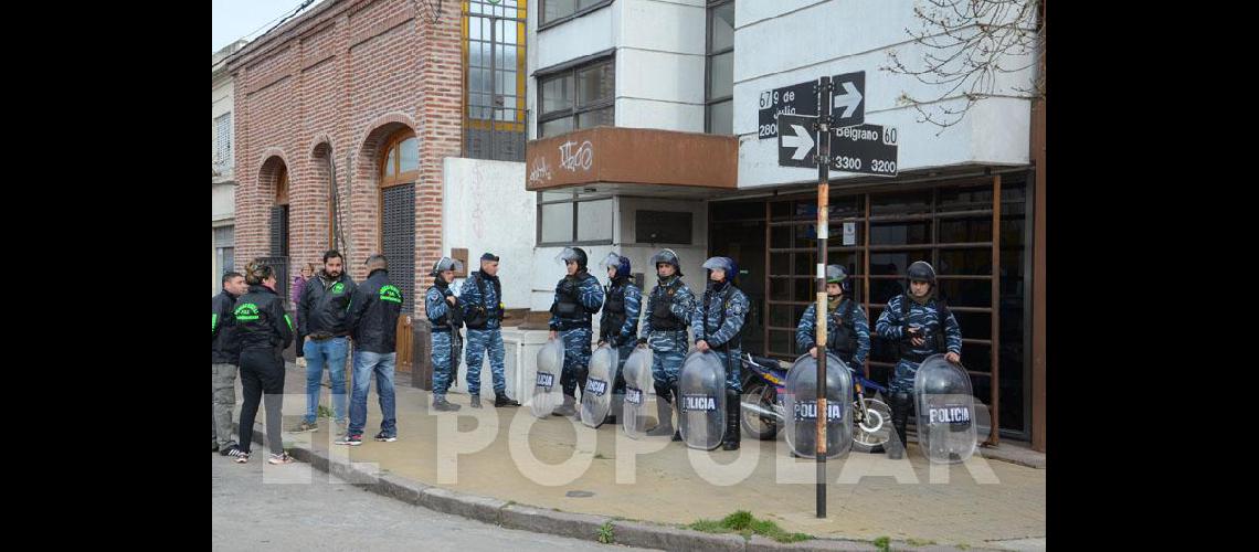 Encuentran dinero y armas en la vivienda y en un auto de D''Amico