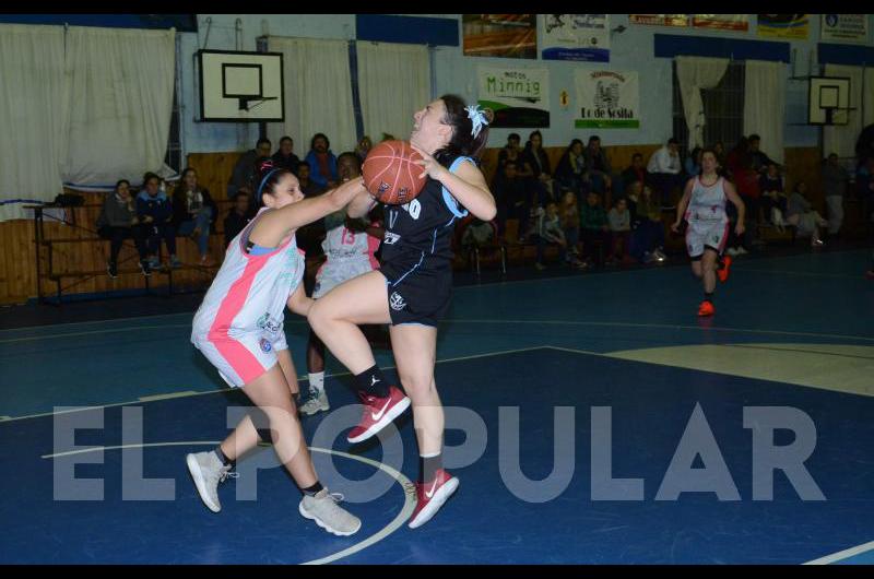Ferro juega en Bahía Blanca