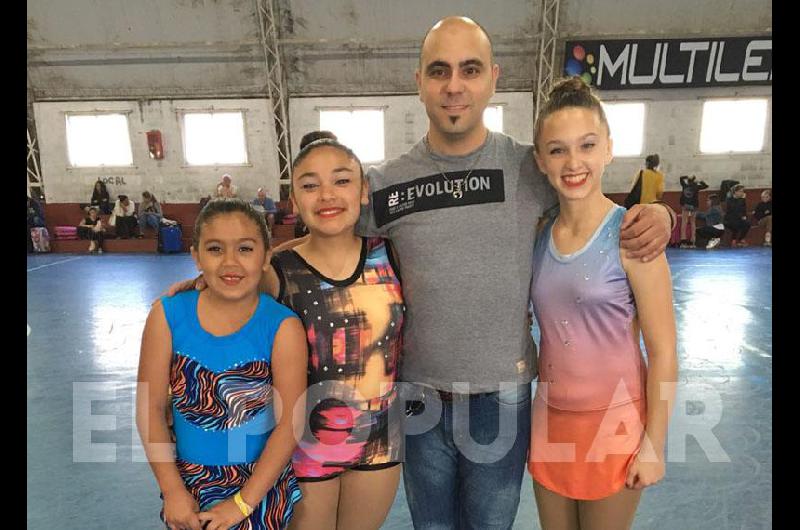 Patinadoras albinegras participaron de la Revisión Técnica