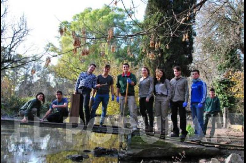 Buscar que docentes y alumnos del secundario se sumen al voluntariado ambiental de La MÃ¡xima.