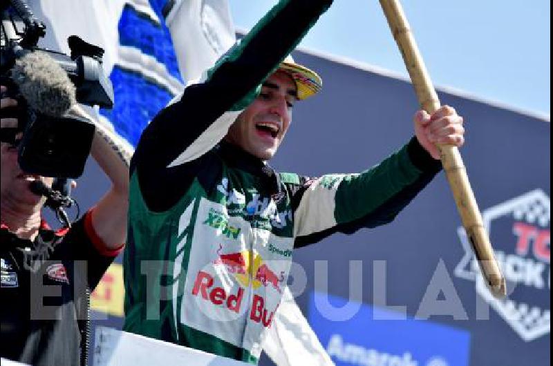 Bautismo triunfal en el TC Mouras para Chapur.