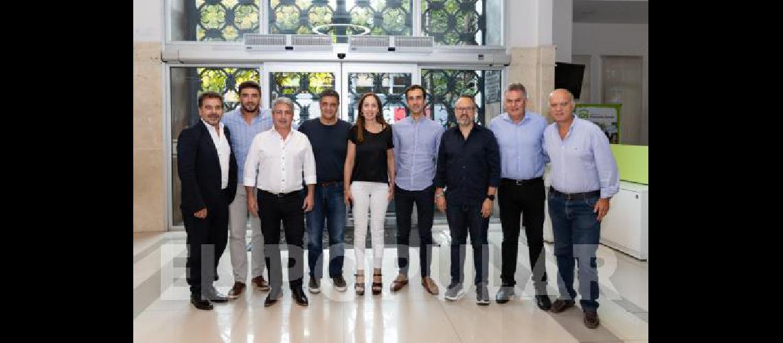 El vidalismo reuniÃ³ a su mesa chica con Galli presente.
