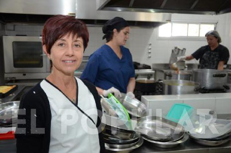 Laura Catalano: "Los nutricionistas intervenimos una vez que se diagnosticó la celiaquÃa", para educar en una dieta libre de proteÃnas tóxicas presentes en el trigo, la avena, la cebada y el centeno.