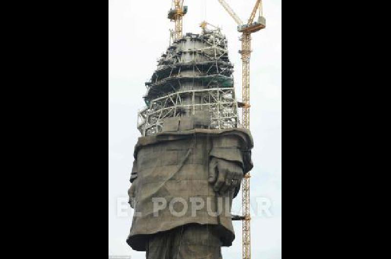 LA ESTATUA MÁS ALTA DEL MUNDO ESTÁ CERCA DE SU FINALIZACIÓN