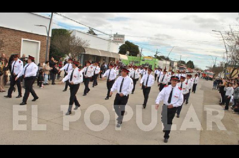 El Cuerpo Activo y la Reserva abrieron el desfile.