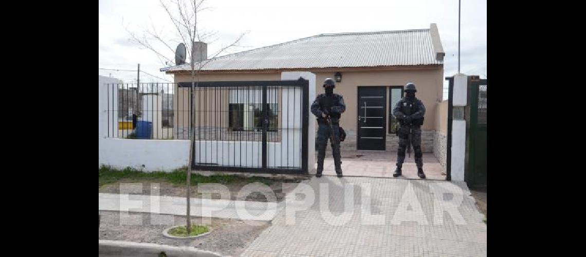 De la propiedad de DÂ´Amico incautaron armas y dos vehÃ­culos.