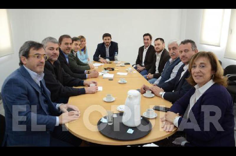 A media maÃ±ana se realizÃ³ una reuniÃ³n sobre la situaciÃ³n del sector industrial en la actualidad.