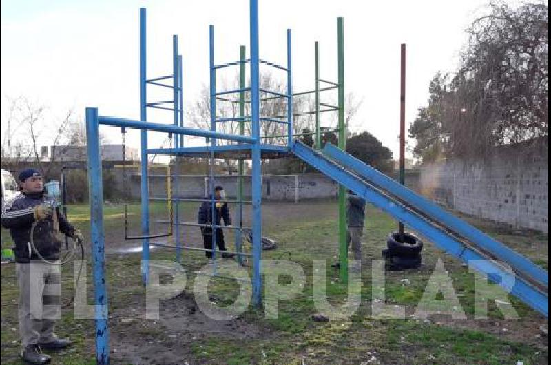 Continúan recuperando espacios verdes