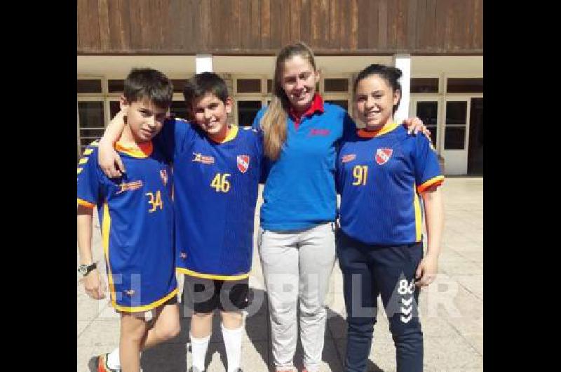 Los locales representan a Independiente de Chivilcoy.
