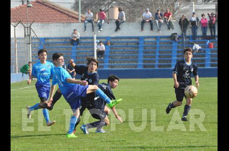 OlavarrÃa y Azul empataron en la cancha de El FortÃn en el encuentro de la Zona "A".