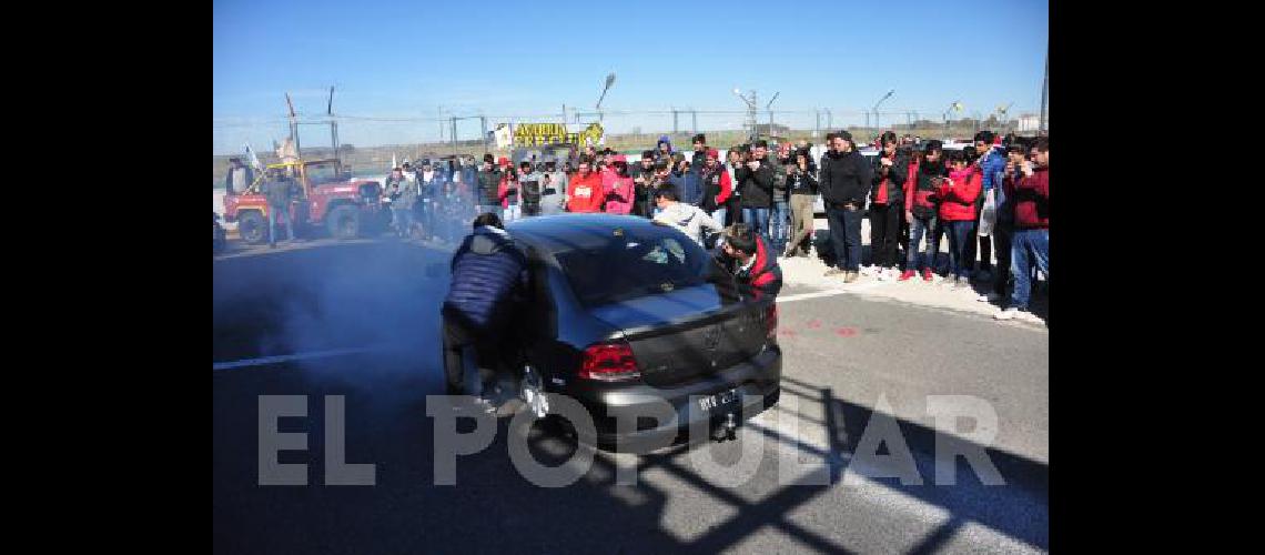 Con una enorme cantidad de público, se realizó el encuentro "Olavarría Al Piso"
