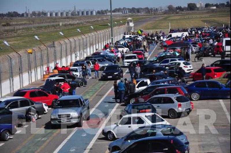 Una multitud se acercÃ³ al autÃ³dromo del AMCO para disfrutar el encuentro multimarca.