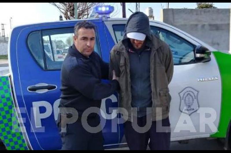 A la par, un joven fue retenido por el asalto a un remisero.