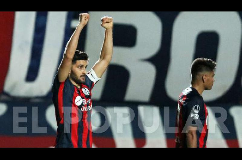 Nico Blandi festeja uno de sus goles ante Nacional.