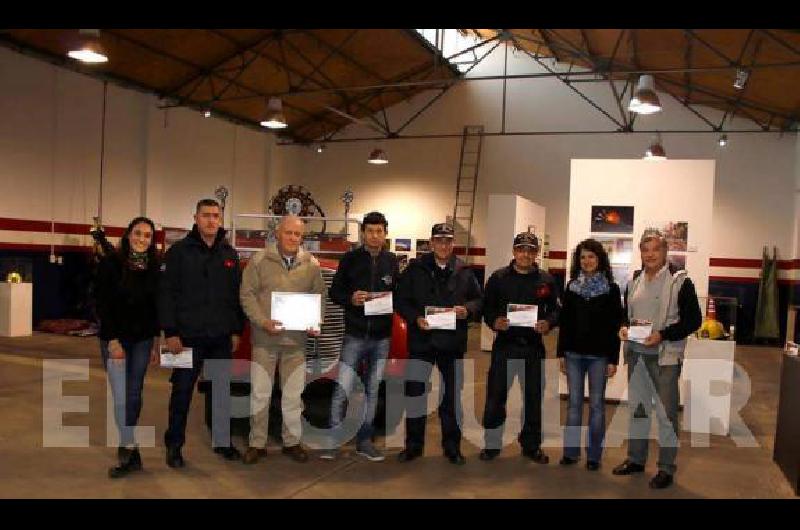 Recibieron un reconocimiento representantes de las instituciones involucradas en la organización de la exhibición.
