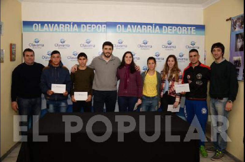El intendente Ezequiel Galli recibió a los deportistas.
