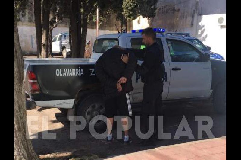 Un joven fue aprehendido ayer en barrio CECO.