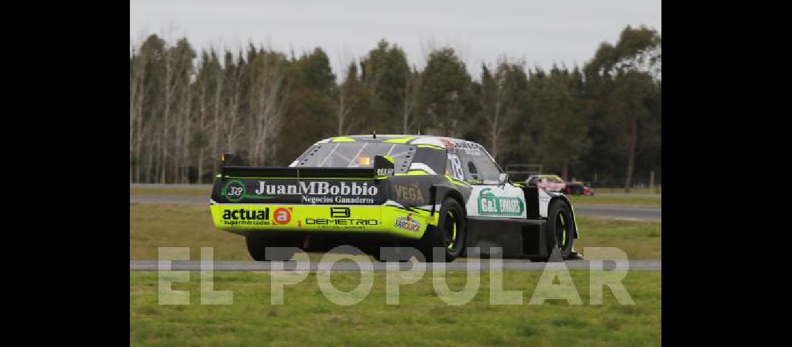 Alejandro Weimann puso quinto en la general al Dodge del UR Racing.