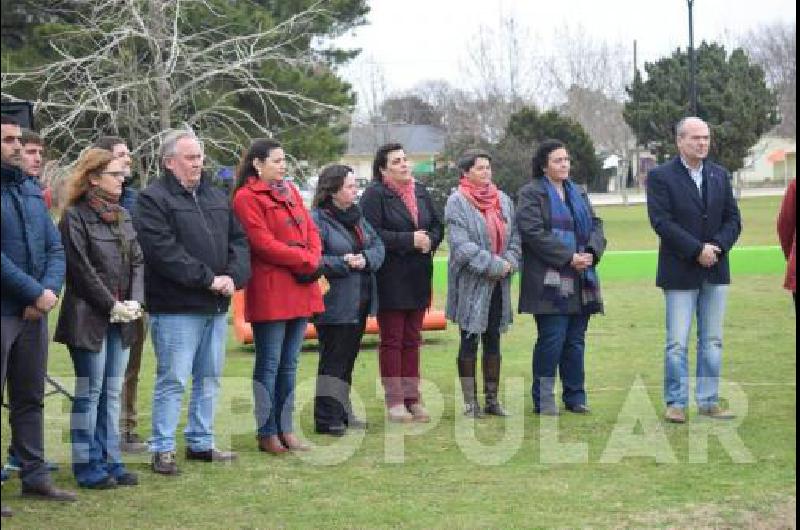 El acto fue encabezado por el Intendente Municipal en la plaza San MartÃn.