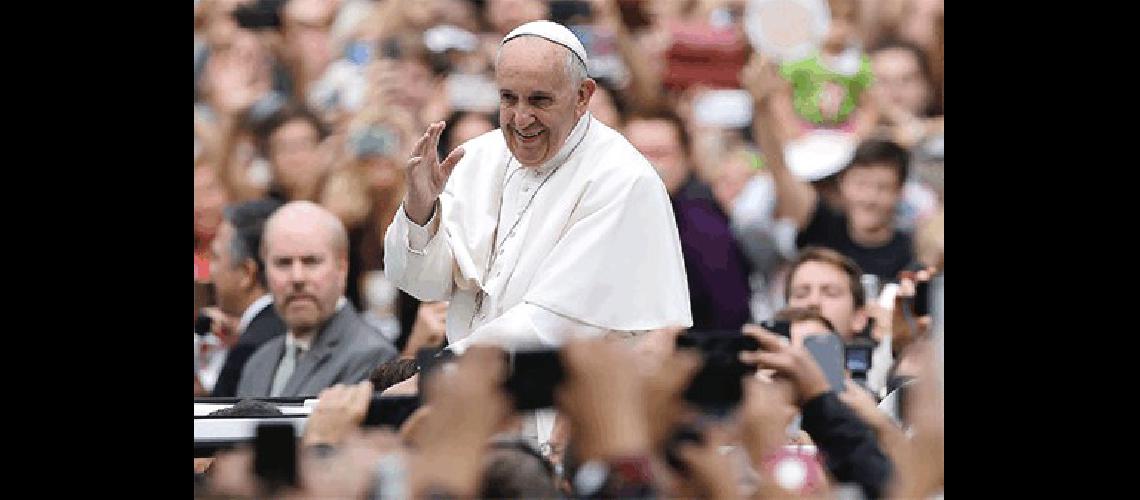 El circuito papal recorre lugares clave en la vida de Bergoglio antes de ser papa