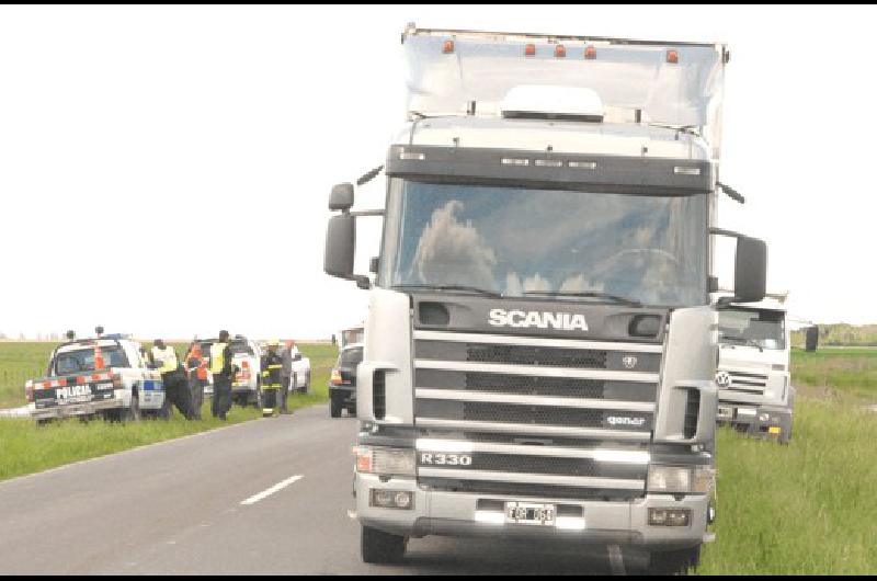 El camión impactó con la parte trasera al operario que resultó con heridas.