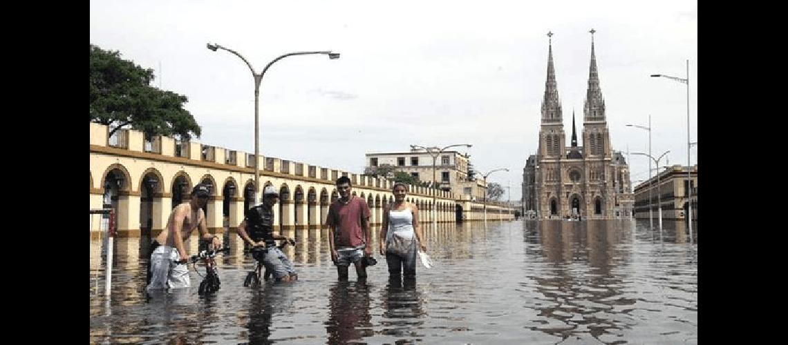 LujÃ¡n fue otra de las localidades afectadas por las inundaciones.