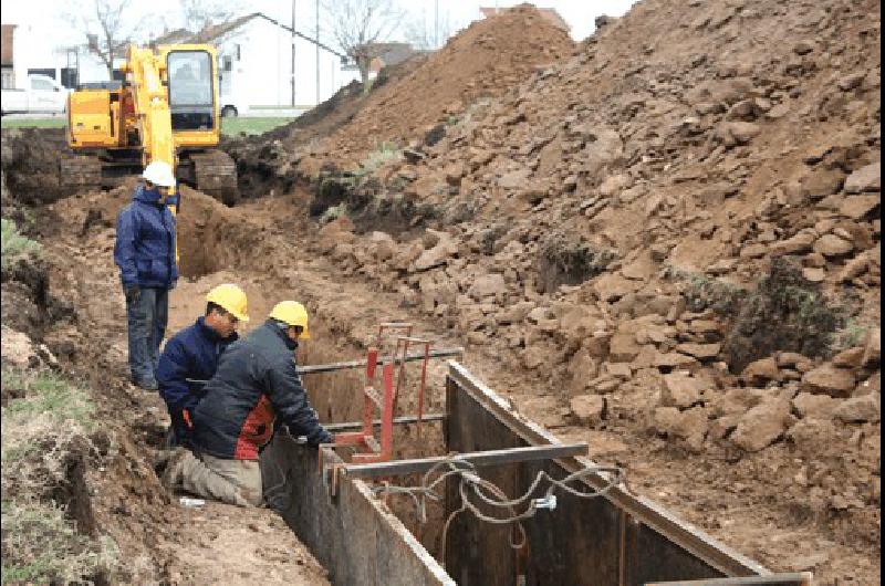 Carlos Pethes es uno de los obreros mÃ¡s experimentados de Obras Sanitarias.