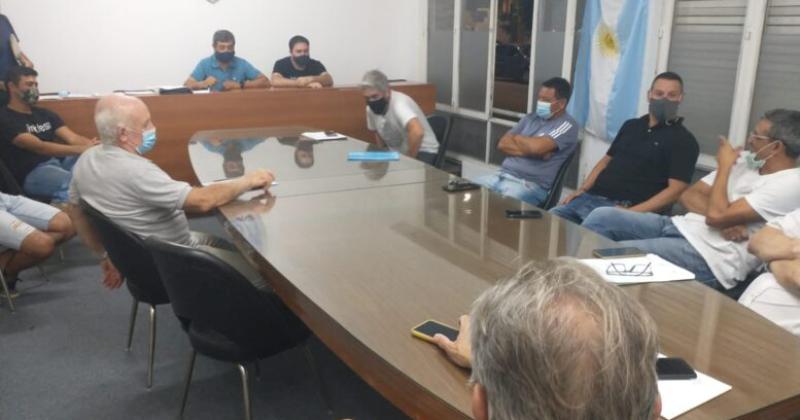 Los digigentes se reunieron en la Liga local.