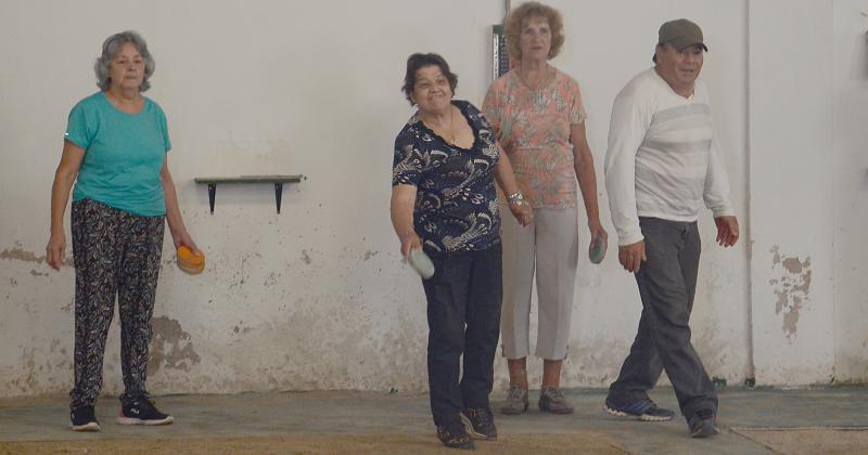 En la actualidad son muy pocas las canchas de tejo y los jugadores no están reunidos en comisión.