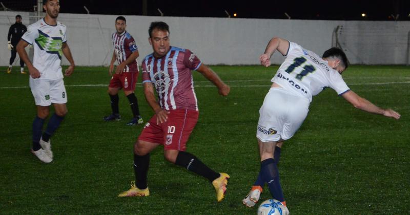 Embajadores se impuso ante Balonpié en su cancha.