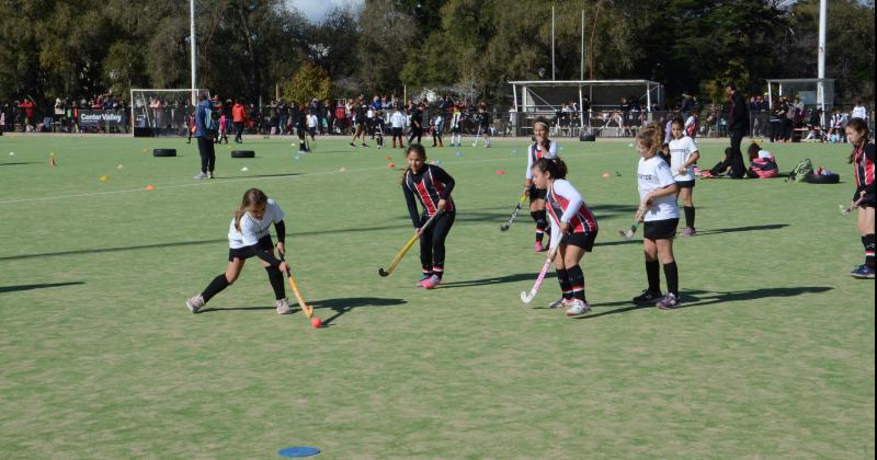 La actividad tuvo lugar el pasado domingo, en la cancha sintética.