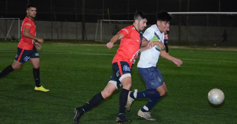 El CEO pasó con otra goleada