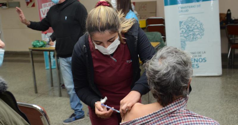 Covid-19: la posta de vacunación itinerante estará en dos centros de jubilados