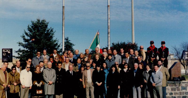El 2 de junio de 1990 se conmemoró en la plaza el Día de la República Italiana.