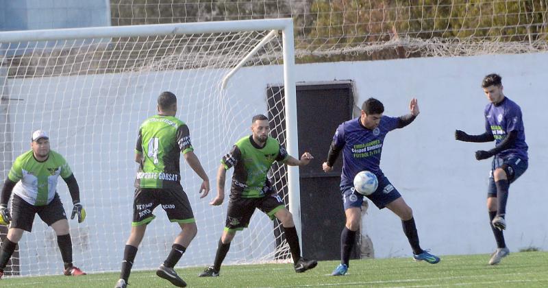 Villa Mailín ganó su juego en Embajadores.
