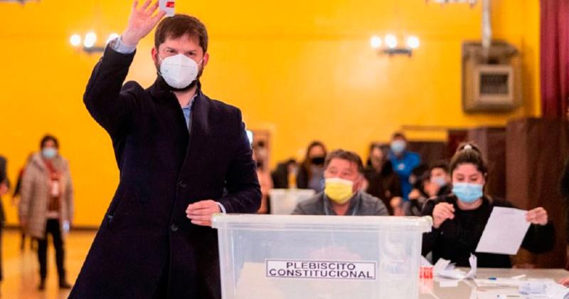 Plebiscito en Chile: amplio rechazo a una nueva Constitución